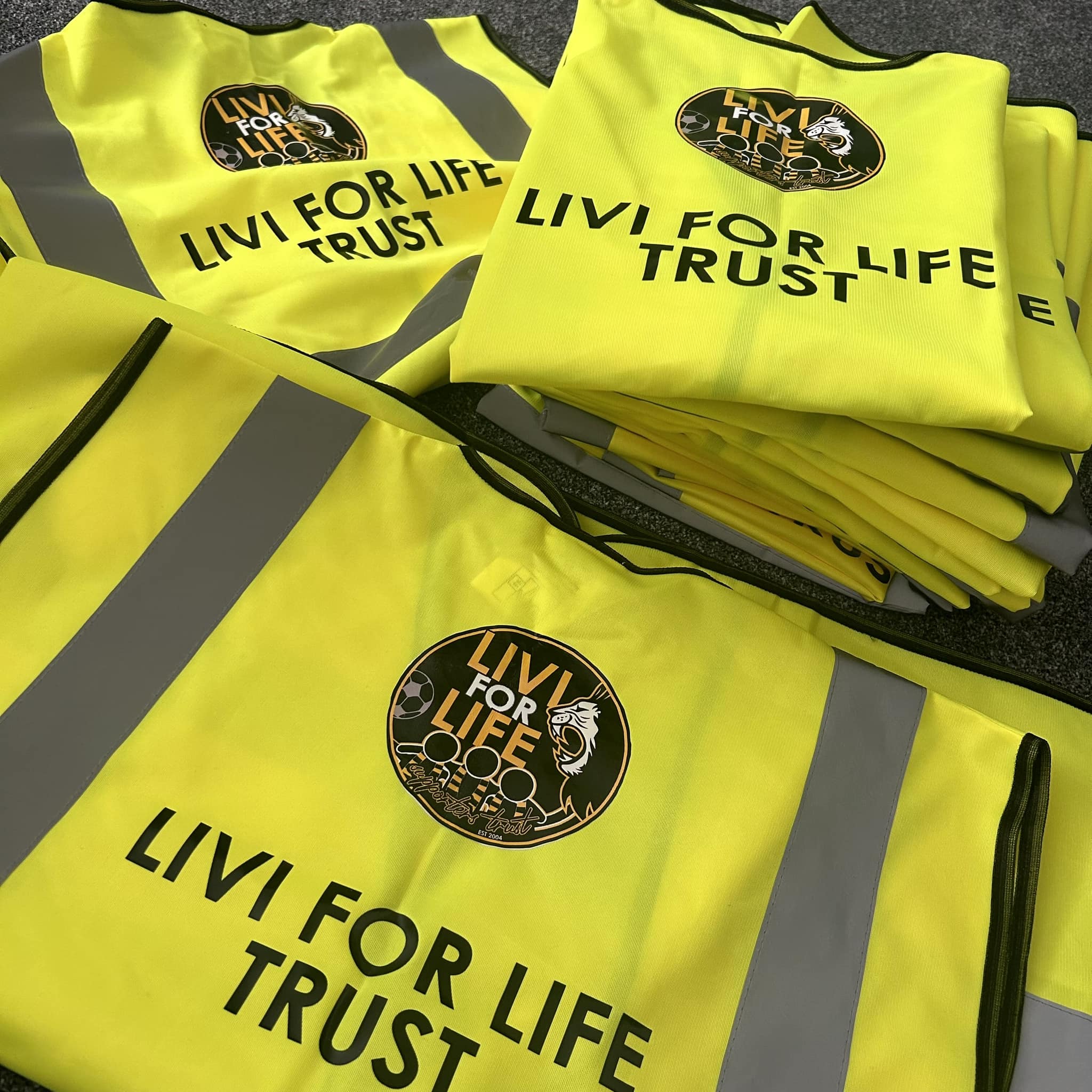livi for life hi vis